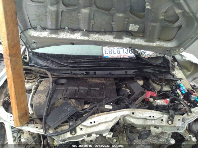 Toyota COROLLA LE 2018 2T1BURHE8JC072590 Image 17