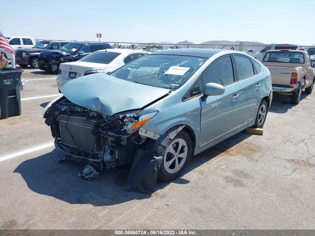 Toyota Prius Four 2015 JTDKN3DU1F1875907 Image 2