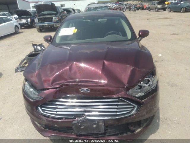 3FA6P0HDXJR176607 Ford FUSION SE