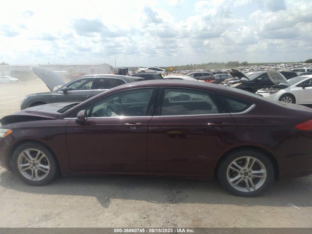 3FA6P0HDXJR176607 Ford FUSION SE
