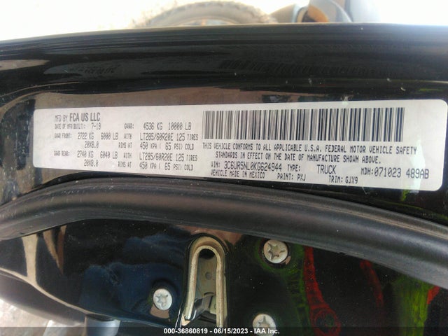 3C6UR5NL0KG624944 RAM 2500 Laramie