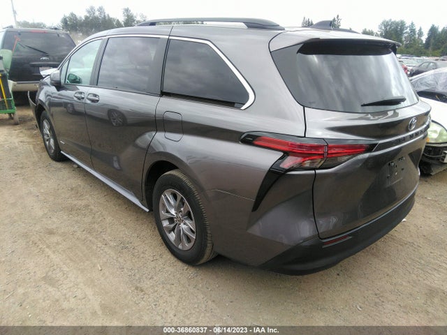 Toyota SIENNA LE 2021 5TDKRKEC3MS066459 Image 4