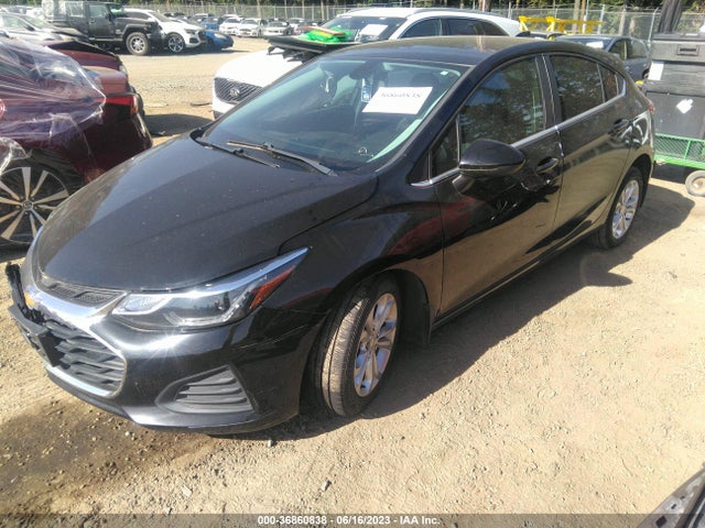 Chevrolet CRUZE LT 2019 3G1BE6SM7KS569008 Image 2