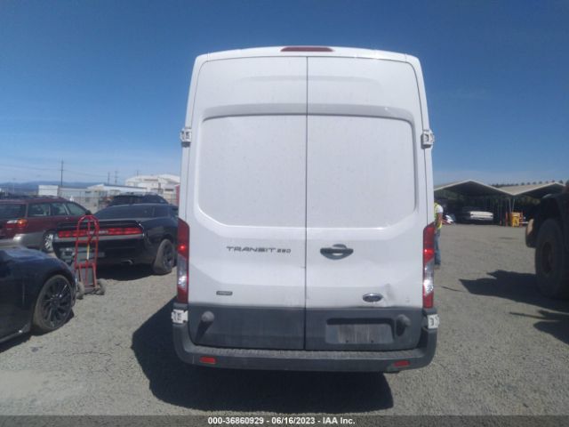 1FTNR2XM1FKA06323 Ford TRANSIT CARGO VAN