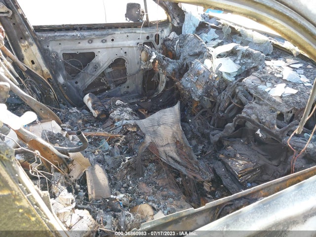 JF2SKAEC9KH495798 Subaru Forester Premium