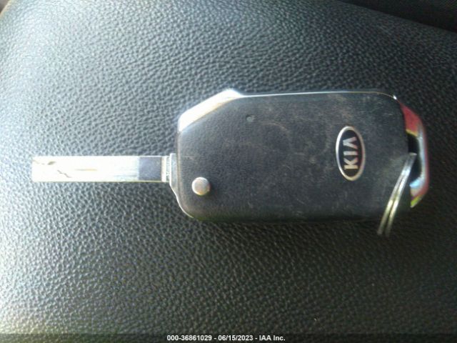 3KPF24AD5KE028237 KIA FORTE FE