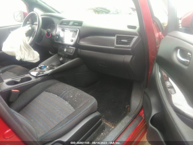1N4AZ1CP8JC313277 Nissan LEAF SV