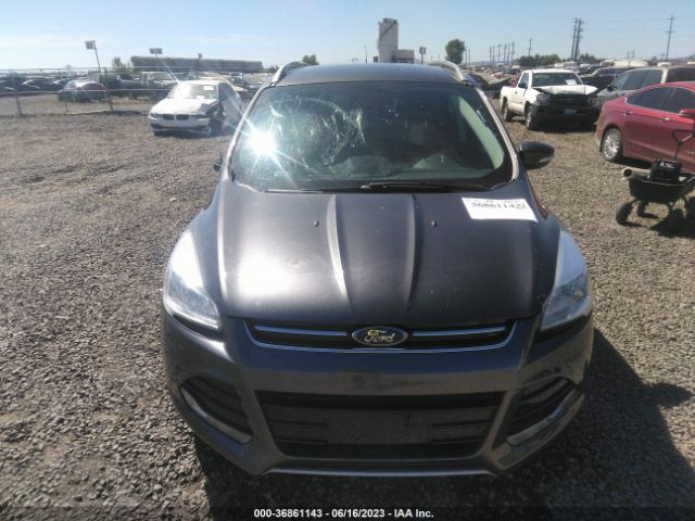 1FMCU0J96GUB72854 Ford Escape Titanium