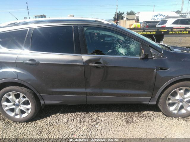 1FMCU0J96GUB72854 Ford Escape Titanium
