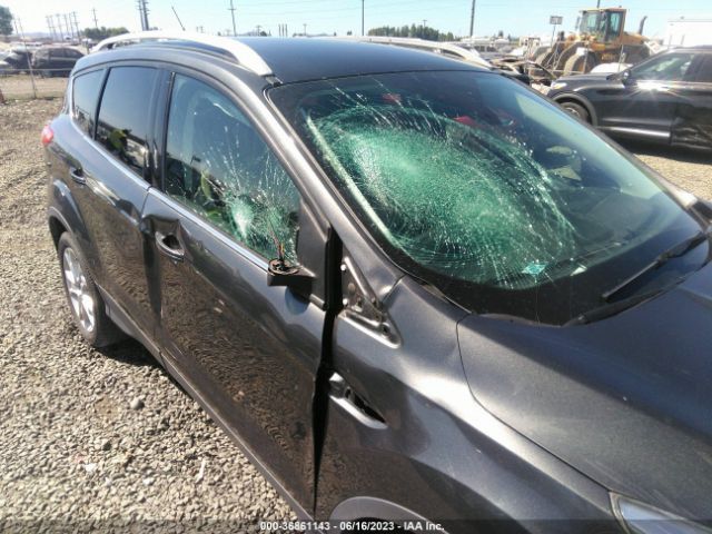 1FMCU0J96GUB72854 Ford Escape Titanium