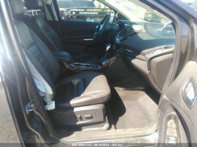 1FMCU0J96GUB72854 Ford Escape Titanium
