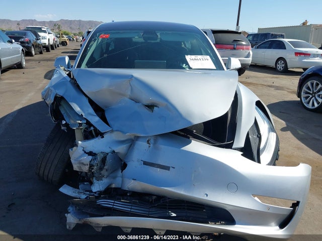 Tesla Model 3 Long Range 2018 5YJ3E1EB6JF074007 Image 4
