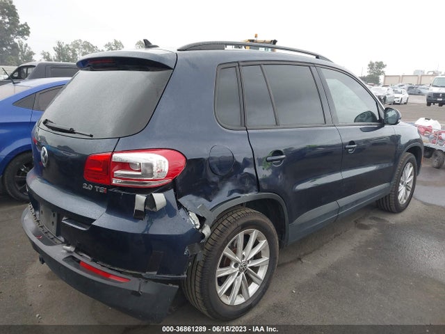 WVGAV7AXXFW562564 Volkswagen TIGUAN SE