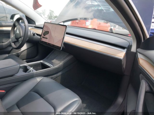 5YJ3E1EA4NF333431 Tesla MODEL 3