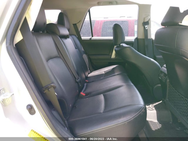 Toyota 4RUNNER SR5 2018 JTEBU5JR6J5517343 Image 13