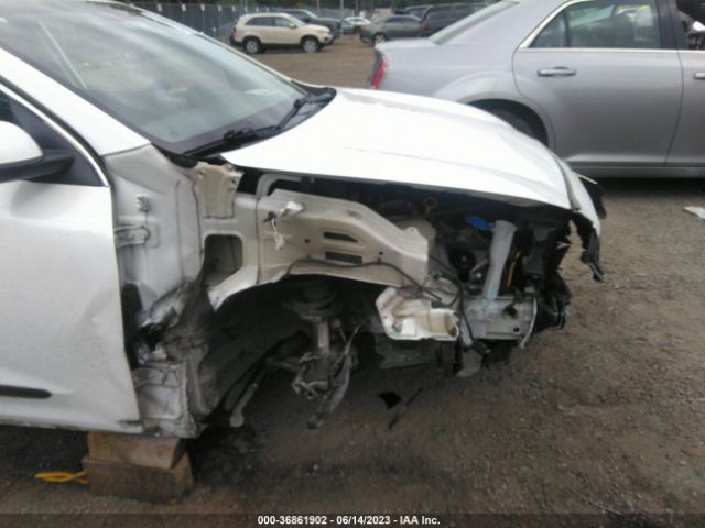 KNDCB3LC1H5098856 KIA NIRO LX