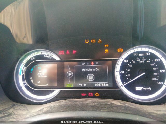 KNDCB3LC1H5098856 KIA NIRO LX