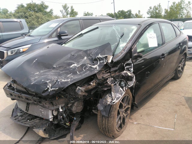 2016 FORD FOCUS SE VIN: 1FADP3F29GL368568