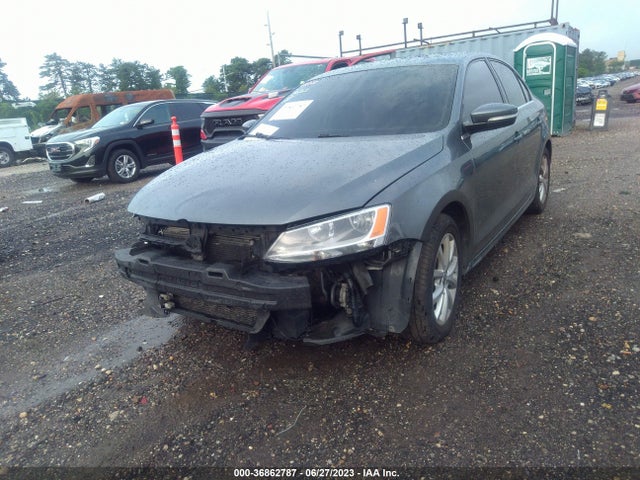 3VWD17AJ9EM290061 Volkswagen Jetta Sedan Se