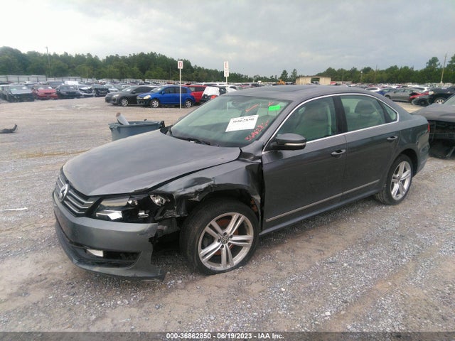1VWBT7A30FC038737 Volkswagen Passat 1.8t Se W/sunroof & Nav