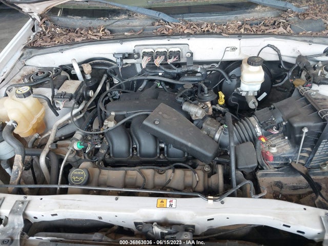 2006 FORD ESCAPE XLT VIN: 1FMYU93136KC43536