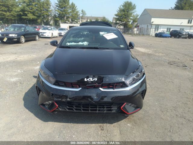 3KPF54AD7PE546140 KIA Forte Gt-line