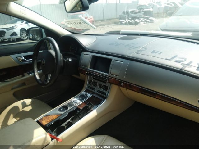 SAJWA0EX2E8U19054 Jaguar Xf V6 Sc