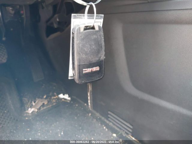 2GKFLTEK9H6106807 GMC Terrain Sle