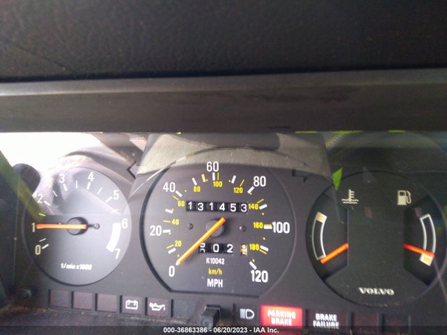 1988 VOLVO 244 DL/GL VIN: YV1AX8840J1318132