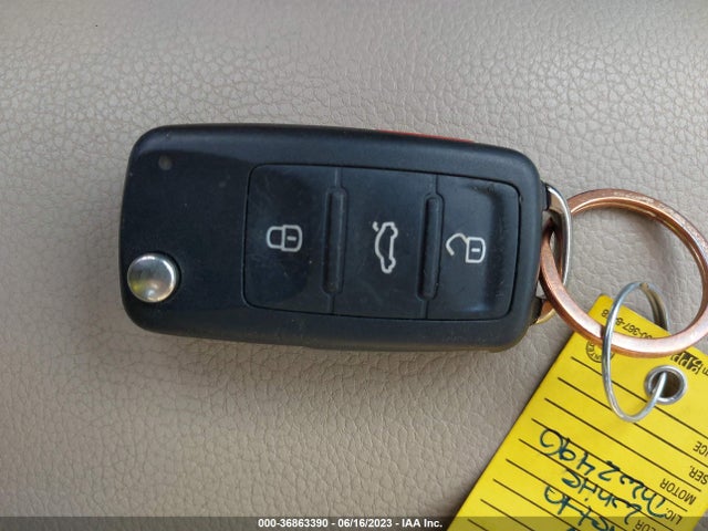 3VWL17AJ2EM409063 Volkswagen Jetta Sedan Sel