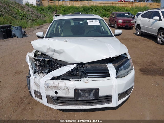 3VWL17AJ2EM409063 Volkswagen Jetta Sedan Sel