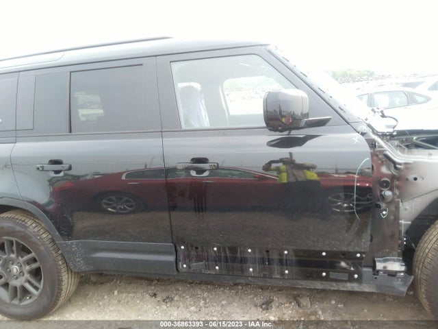 2023 Land Rover Defender, VIN: SALEJEEX0P2162417