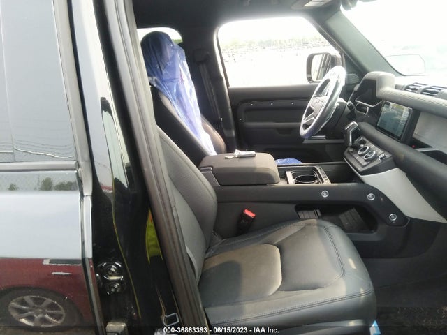 2023 Land Rover Defender, VIN: SALEJEEX0P2162417