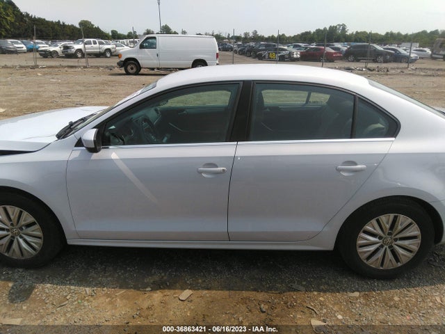 3VW167AJ6HM396976 Volkswagen Jetta 1.4t S
