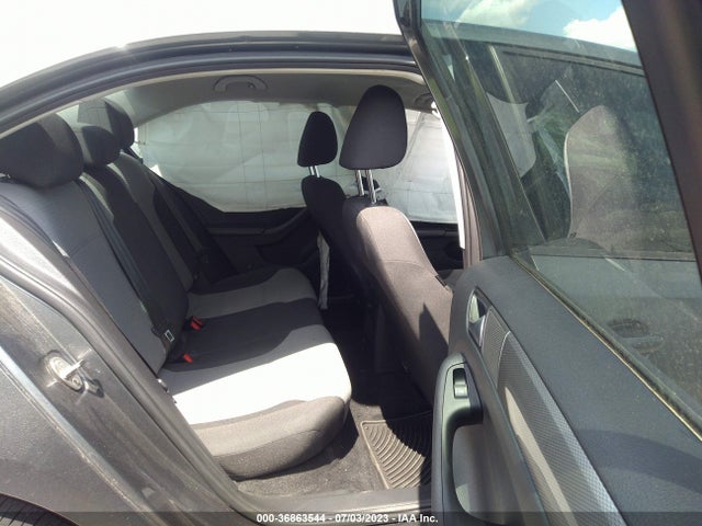 3VW2B7AJ1JM247574 Volkswagen Jetta 1.4t S