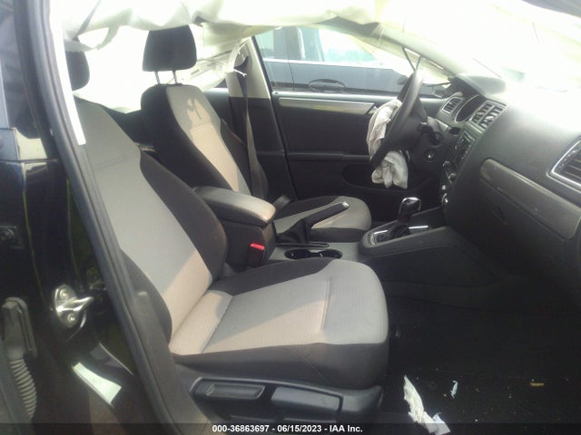 3VW2B7AJ4HM254111 Volkswagen Jetta 1.4t S