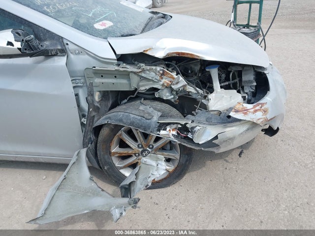 2015 HYUNDAI ELANTRA SE VIN: 5NPDH4AE5FH606224