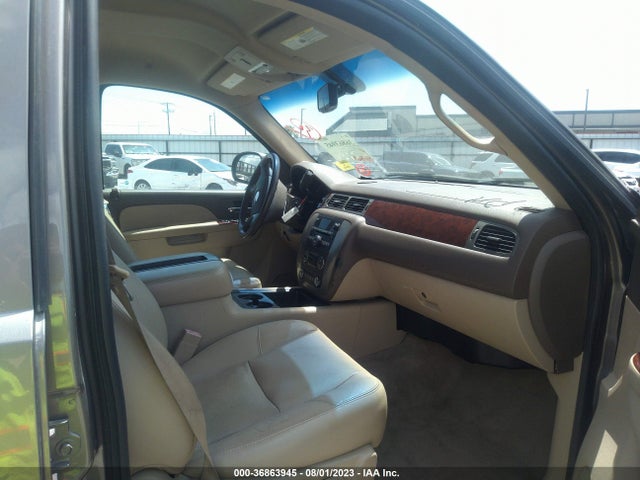 36863945 :رقم المزاد ، 1GKS1KE07BR100674 vin ، 2011 Gmc Yukon Xl Slt مزاد بيع