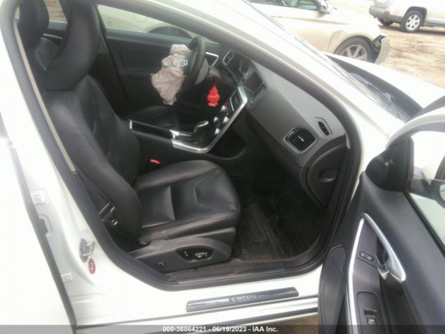 YV126MFK6G2393325 Volvo S60 T5 Drive-e Premier