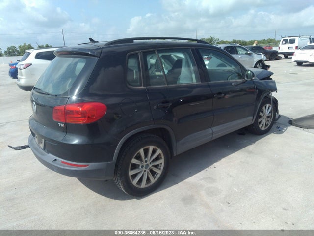 WVGAV7AX1HK049133 Volkswagen TIGUAN