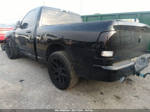 3C6JR6AT5EG117007 RAM 1500 Express