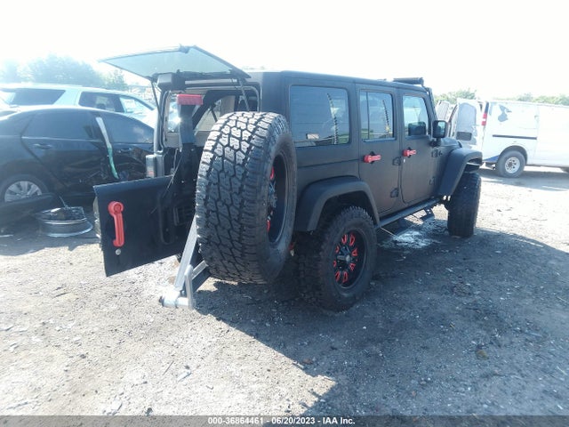 2015 JEEP WRANGLER UNLIMITED SPORT VIN: 1C4BJWDG3FL520295