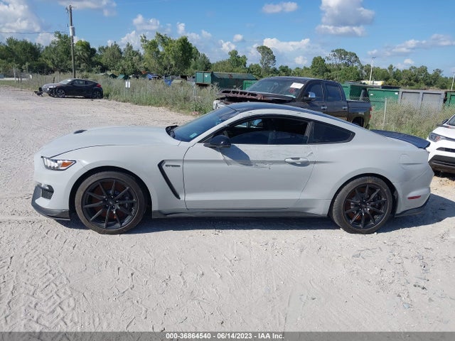 2017 Ford Mustang, VIN: 1FA6P8JZ3H5524233