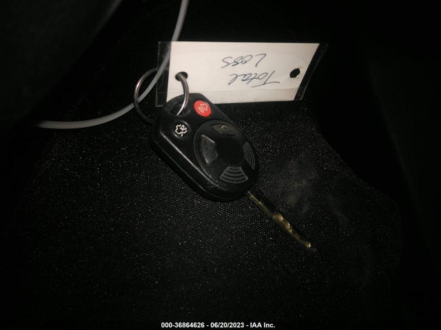 2014 FORD FOCUS SE VIN: 1FADP3K24EL404881