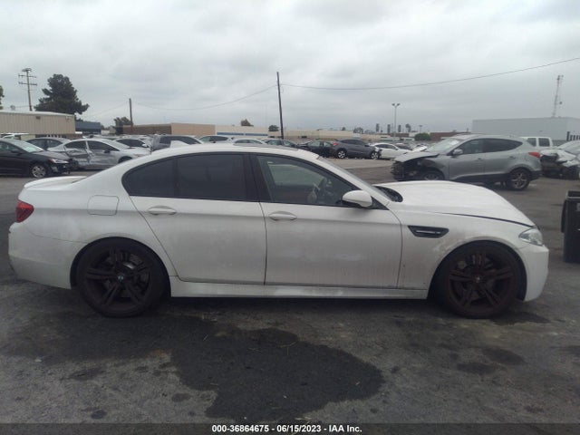 2014 BMW M5, VIN: WBSFV9C5XED593981
