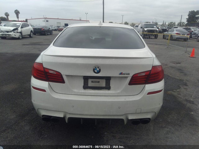 2014 BMW M5, VIN: WBSFV9C5XED593981