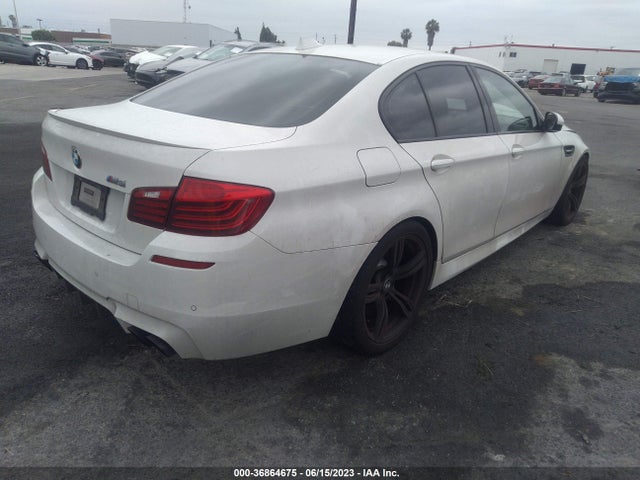 2014 BMW M5, VIN: WBSFV9C5XED593981