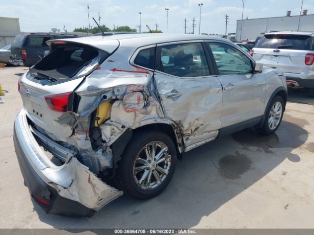 JN1BJ1CR0HW133083 Nissan Rogue Sport S