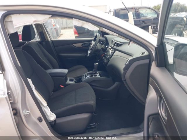 JN1BJ1CR0HW133083 Nissan Rogue Sport S