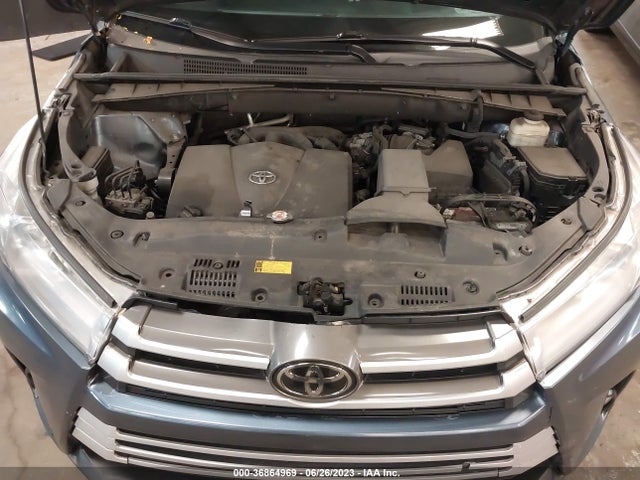 2018 TOYOTA HIGHLANDER SE/XLE VIN: 5TDJZRFH5JS830791
